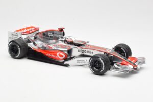 McLaren MP4-21 Mercedes #4 J-P. Montoya Showcar 2006 Minichamps 1:18 MONTOYA002 Druckguss — Bild 4 von 6