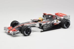 McLaren MP4-21 L. Hamilton Silverstone Test 2006 Minichamps 1:18 530061884 Druckguss
