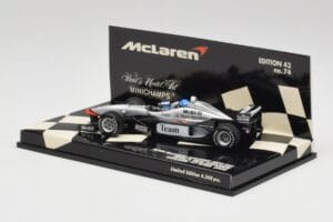 McLaren MP4/98T 2-Seater M. Hakkinen / E. Hakkinen F1 2000 Minichamps 1:43 530984378 Druckguss — Bild 3 von 4