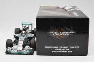 Mercedes AMG Petronas W05 #44 L. Hamilton F1 World Champion 2014 Minichamps 1:18 186140044 Druckguss — Bild 6 von 7