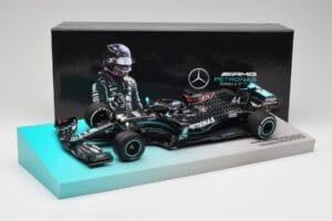 Mercedes AMG Petronas W11 #44 L. Hamilton Winner British GP 2020 Minichamps 1:18 113200444 Druckguss — Bild 7 von 7