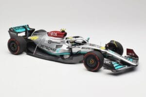 Mercedes AMG W13 E Performance Petronas #44 L. Hamilton Spanish GP 2022 Minichamps 1:18 110220044 Druckguss — Bild 4 von 7