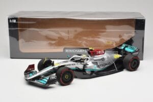 Mercedes AMG W13 E Performance Petronas #44 L. Hamilton Spanish GP 2022 Minichamps 1:18 110220044 Druckguss — Bild 7 von 7
