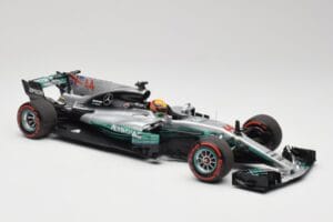Mercedes AMG W08 EQ Power+ Petronas #44 L. Hamilton F1 World Champion 2017 Minichamps 1:18 186170044 Resin — Bild 4 von 7