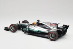 Mercedes AMG W08 EQ Power+ Petronas #44 L. Hamilton F1 World Champion 2017 Minichamps 1:18 186170044 Resin — Bild 5 von 7