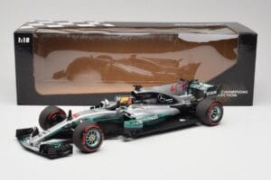 Mercedes AMG W08 EQ Power+ Petronas #44 L. Hamilton F1 World Champion 2017 Minichamps 1:18 186170044 Resin — Bild 7 von 7
