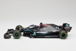 Mercedes AMG W11 Petronas #44 L. Hamilton Styrian GP Winner 2020 Minichamps 1:18 110200244 Resin — Bild 3 von 7
