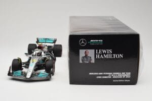 Mercedes AMG W13 E Performance Petronas #44 L. Hamilton Brazilian GP 2022 Minichamps 1:18 110222144 Resin — Bild 6 von 7