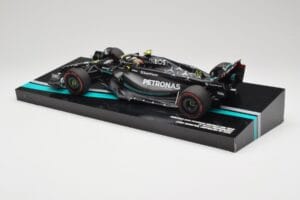 Mercedes AMG W14 E Performance Petronas #44 L. Hamilton Australian GP 2023 Minichamps 1:18 113230144 Resin — Bild 4 von 7