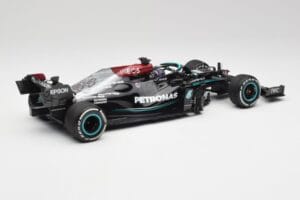 Mercedes AMG W12 #44 L. Hamilton Bahrain GP 2021 Minichamps 1:18 110210144 Druckguss — Bild 2 von 7