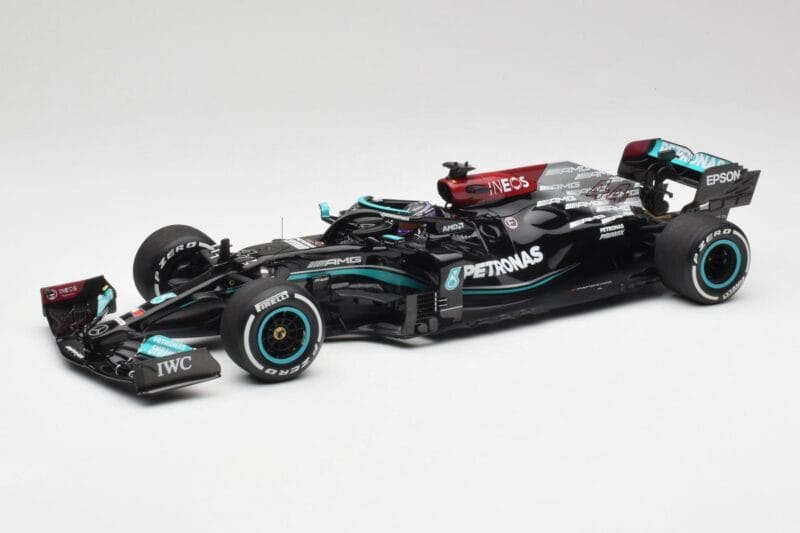 Mercedes AMG W12 #44 L. Hamilton Bahrain GP 2021 Minichamps 1:18 110210144 Druckguss
