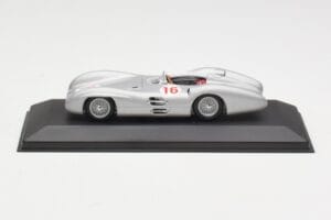 Mercedes W196 Streamliner #16 J.M. Fangio GP Italy Winner 1954 Minichamps 1:43 432543016 Druckguss