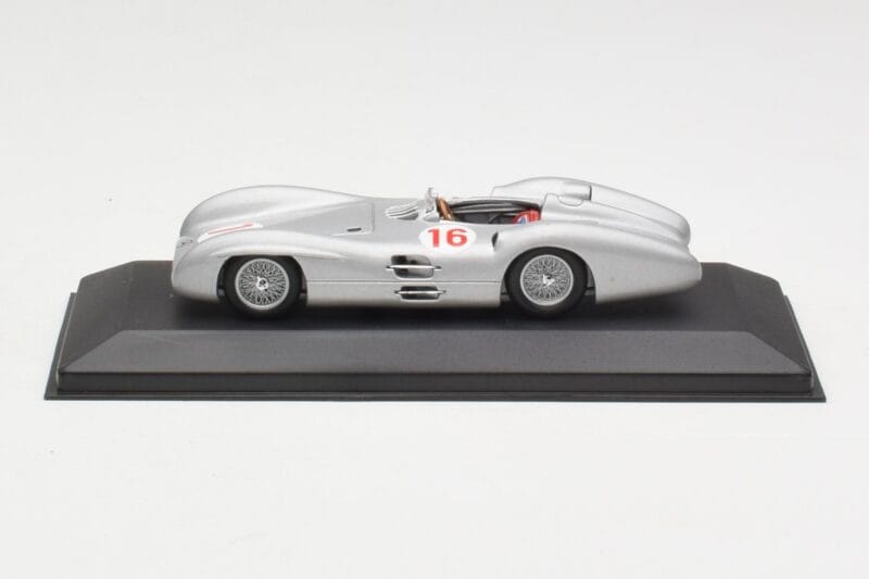 Mercedes W196 Streamliner #16 J.M. Fangio GP Italy Winner 1954 Minichamps 1:43 432543016 Druckguss