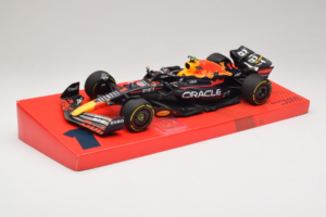 Red Bull Racing RB18 #1 M. Verstappen Oracle Winner Dutch GP 2022 Minichamps 1:18 113223501 Druckguss — Bild 2 von 7