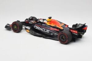 Oracle Red Bull Racing RB18 #1 M. Verstappen Winner Belgian GP 2022 Minichamps 1:18 110221401 Druckguss — Bild 3 von 7