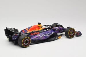 Oracle Red Bull Racing RB19 #33 M. Verstappen Las Vegas GP Winner 2023 Minichamps 1:18 110232201 Resin — Bild 2 von 7