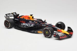 Oracle Red Bull Racing RB20 #1 M. Verstappen Winner Bahrain GP 2024 Minichamps 1:18 110240101 Druckguss — Bild 4 von 7