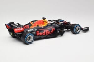 Red Bull Racing Honda RB16B #33 M. Verstappen Turkish GP 2nd Place 2021 Minichamps 1:18 110211633 Druckguss — Bild 2 von 7