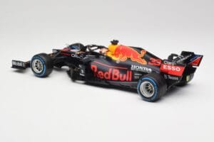 Red Bull Racing Honda RB16B #33 M. Verstappen Turkish GP 2nd Place 2021 Minichamps 1:18 110211633 Druckguss — Bild 5 von 7