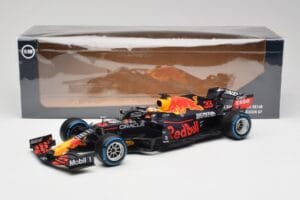Red Bull Racing Honda RB16B #33 M. Verstappen Belgian GP Winner 2021 Minichamps 1:18 110211333 Resin — Bild 7 von 7