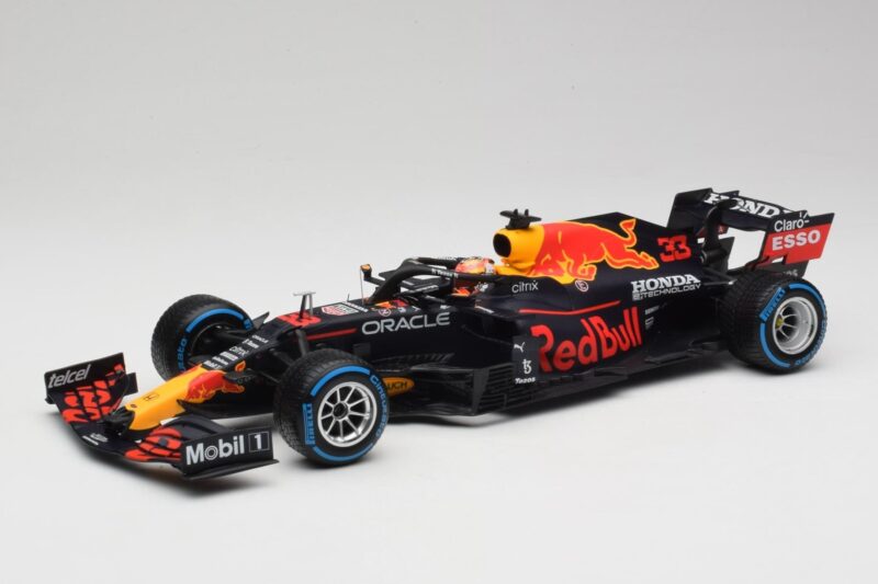 Red Bull Racing Honda RB16B #33 M. Verstappen Belgian GP Winner 2021 Minichamps 1:18 110211333 Resin