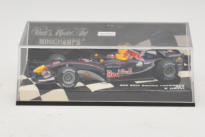 Red Bull Racing RB1 V. Liuzzi Test Driver F1 2005 Minichamps 1:43 400050115 Druckguss — Bild 5 von 5