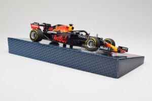 Red Bull Racing Honda RB16B #33 M. Verstappen Emilia Romagna GP 2021 Case Edition Minichamps 1:18 113210133 Resin — Bild 4 von 7