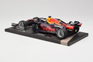 Red Bull Racing RB16B #33 M. Verstappen Monaco GP Winner 2021 Minichamps 1:18 113210533-R1 Resin — Bild 5 von 6