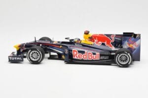 Red Bull Racing Renault RB5 #5 S. Vettel Showcar 2010 Minichamps 1:18 153100175 Druckguss — Bild 3 von 6