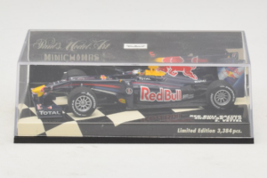 Red Bull Racing RB6 S. Vettel F1 Showcar 2010 Minichamps 1:43 400100075 Druckguss — Bild 5 von 5