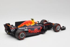 Red Bull Racing RB13 Tag Heuer #33 M. Verstappen Australian GP 2017 Minichamps 1:18 110170033 Resin — Bild 2 von 7