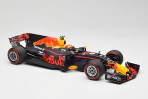 Red Bull Racing RB13 Tag Heuer #33 M. Verstappen Australian GP 2017 Minichamps 1:18 110170033 Resin — Bild 4 von 7
