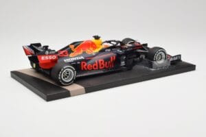 Red Bull RB16 #33 M. Verstappen Red Bull Racing 70th Anniversary GP Winner 2020 Minichamps 1:18 113200533-M1 Resin — Bild 3 von 7