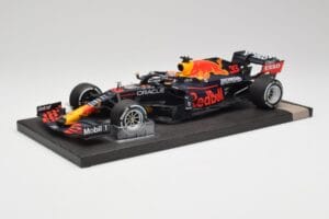 Red Bull RB16B #33 M. Verstappen Dutch GP Winner 2021 Minichamps 1:18 113212533 Druckguss — Bild 2 von 7