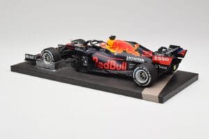 Red Bull RB16B #33 M. Verstappen Dutch GP Winner 2021 Minichamps 1:18 113212533 Druckguss — Bild 5 von 7