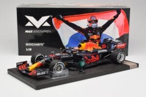 Red Bull RB16B #33 M. Verstappen Dutch GP Winner 2021 Minichamps 1:18 113212533 Druckguss — Bild 6 von 7