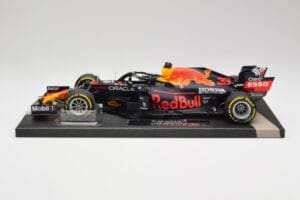 Red Bull RB16B #33 M. Verstappen France GP Winner 2021 Minichamps 1:18 113210833 Druckguss
