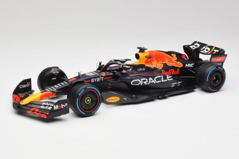 Red Bull RB18 #1 M. Verstappen Monaco GP 3rd Wet 2022 Minichamps 1:18 110220701 Druckguss