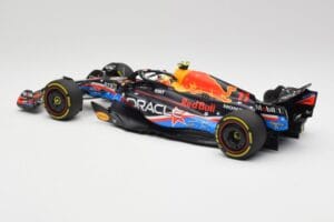 Red Bull RB19 #1 M. Verstappen Austin GP Winner 2023 Minichamps 1:18 110231901 Druckguss — Bild 5 von 6