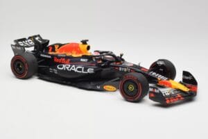 Red Bull RB19 #1 M. Verstappen Qatar Sprint Race 2nd WC 2023 Minichamps 1:18 110231801 Druckguss — Bild 4 von 6