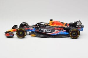 Red Bull RB19 #11 S. Perez Austin GP 2023 Minichamps 1:18 110231911 Druckguss — Bild 3 von 6