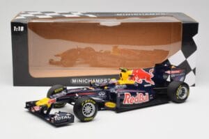 Red Bull RB5 #14 M. Webber Chinese GP 2nd 2009 Minichamps 1:18 150090114 Druckguss — Bild 6 von 6
