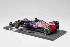 Scuderia Toro Rosso STR10 Renault #33 M. Verstappen Australian GP 2015 Minichamps 1:18 117150033 Resin — Bild 5 von 7