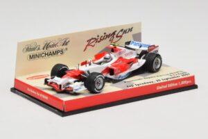 Toyota TF107 #12 J. Trulli Showcar 2007 Minichamps 1:43 403070082 Druckguss — Bild 2 von 5