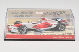 Toyota TF107 #12 J. Trulli Showcar 2007 Minichamps 1:43 403070082 Druckguss — Bild 5 von 5