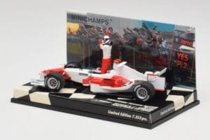 Toyota TF105 #16 J. Trulli Malaysia GP Podium 2005 Minichamps 1:43 400050116 Druckguss — Bild 3 von 4