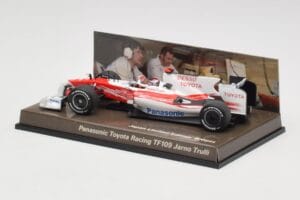 Toyota TF109 Panasonic Toyota Racing #9 J. Trulli F1 2009 Minichamps 1:43 AM62130 Druckguss — Bild 3 von 5