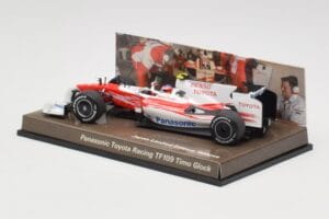 Toyota TF109 Panasonic Toyota Racing #10 T. Glock F1 2009 Minichamps 1:43 AM62131 Druckguss — Bild 3 von 5