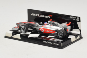 Vodafone McLaren Mercedes MP4-25 J. Button F1 Showcar 2010 Minichamps 1:43 530104371 Druckguss — Bild 3 von 5