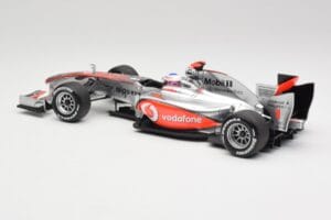 McLaren MP4-25 Vodafone #1 J. Button F1 2010 Minichamps 1:18 530101871-R1 Druckguss — Bild 5 von 7